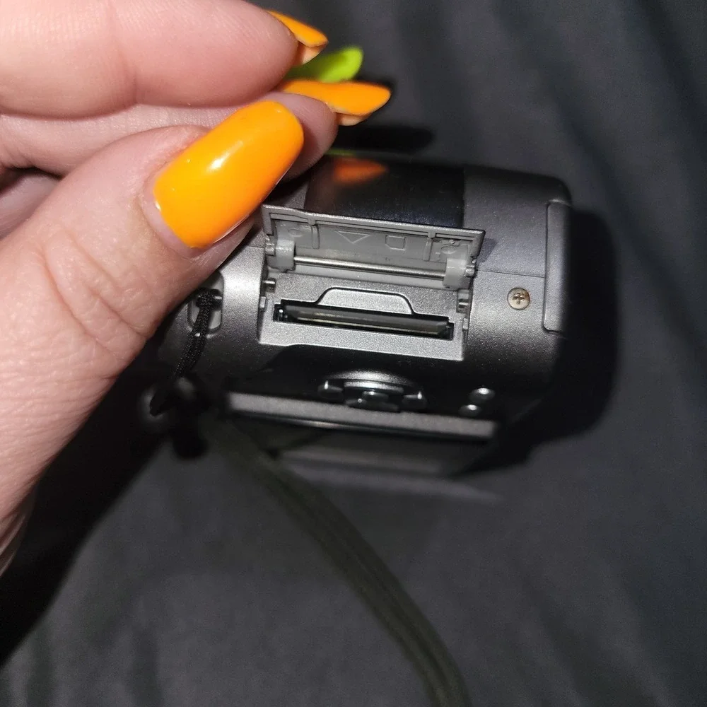 Panasonic DMC-LZ5 Lumix Mega O.I.S 6.0 Mega Pixel Digital Camera Tested Works